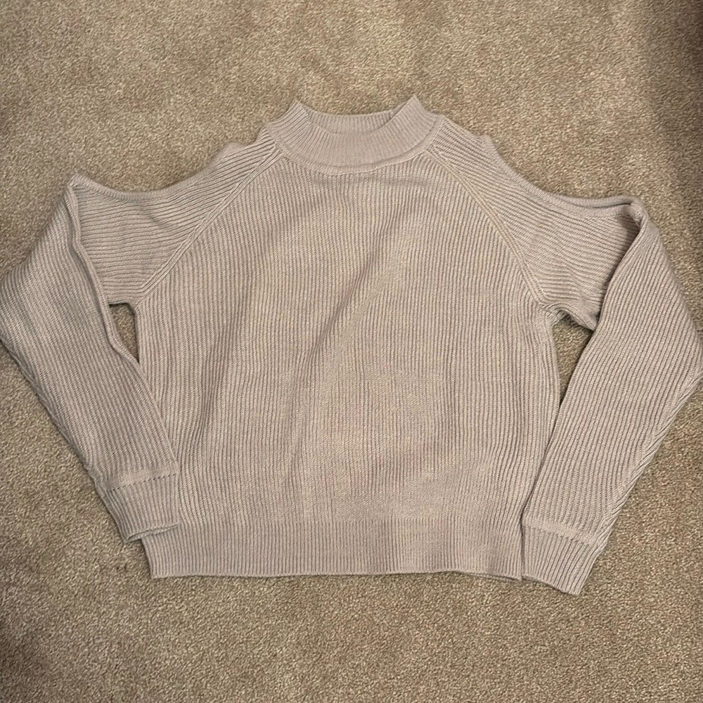 Grey sweater